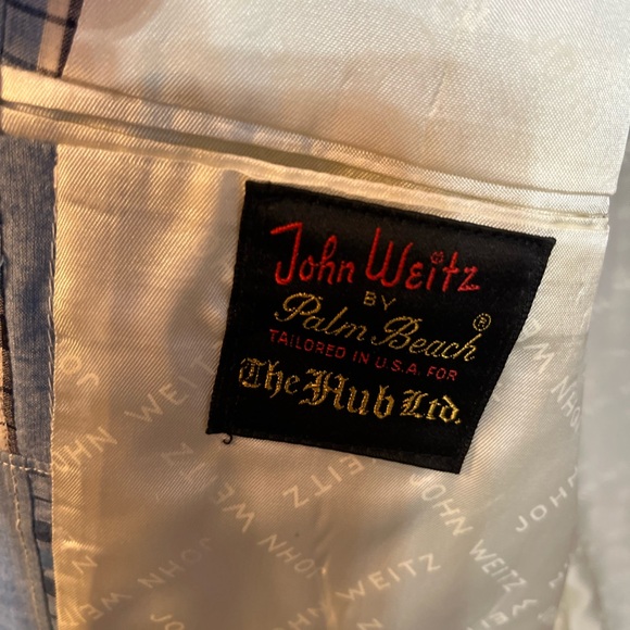 Vintage John Weitz blazer. Shades of blue plaids. 44 Long - Picture 5 of 7